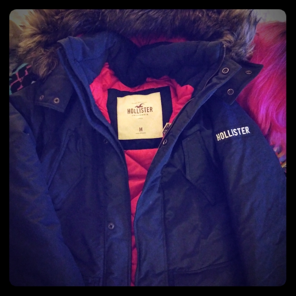 Very warm Hollister coat with beautiful hood